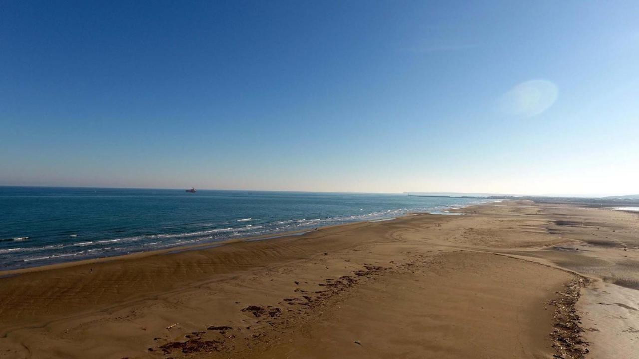 Camping A Port La Nouvelle Exteriér fotografie