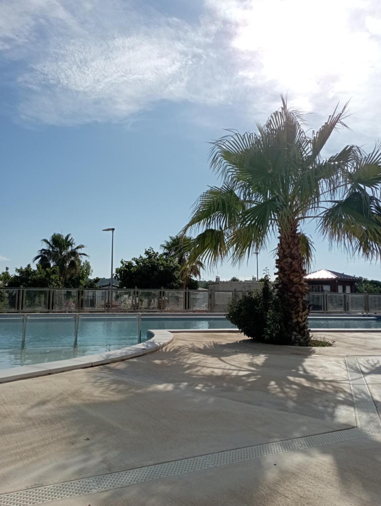 Camping A Port La Nouvelle Exteriér fotografie